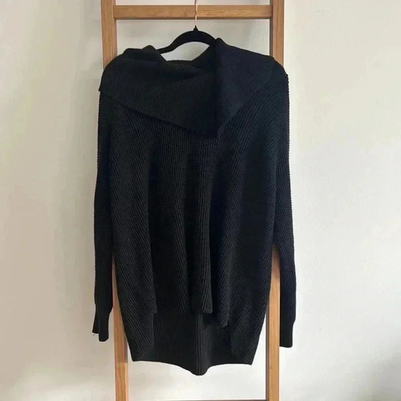 MICHAEL KORS l Black Turtle Neck Sweater Size Large - Picture 1 of 5